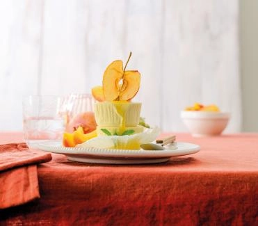 Vanille-Sauerrahm-Parfait mit Orangen-Äpfeln